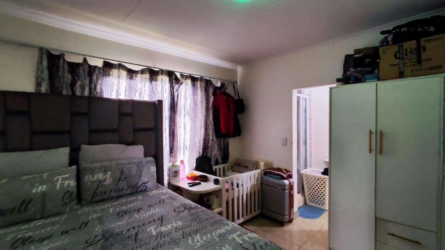 3 Bedroom Property for Sale in Dersley Gauteng