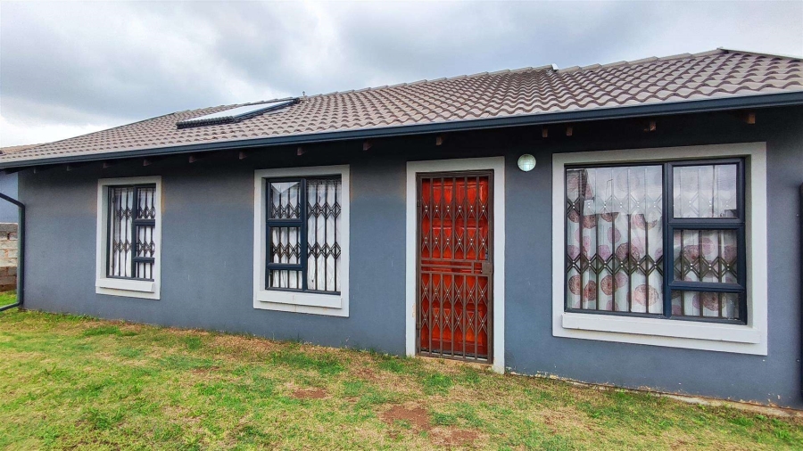 3 Bedroom Property for Sale in Dersley Gauteng