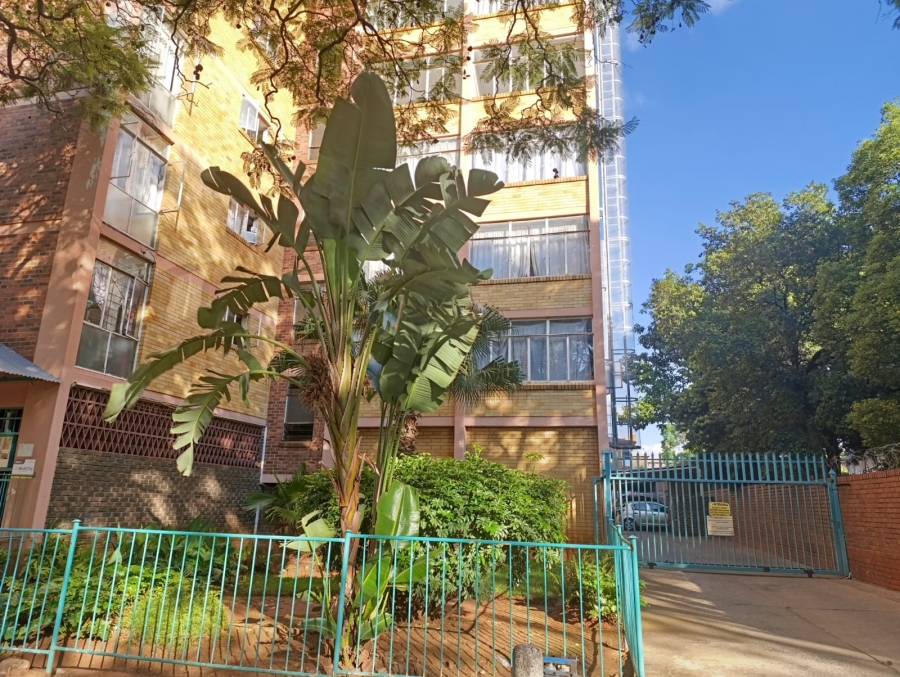 1 Bedroom Property for Sale in Sunnyside Gauteng