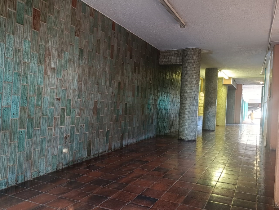 1 Bedroom Property for Sale in Sunnyside Gauteng