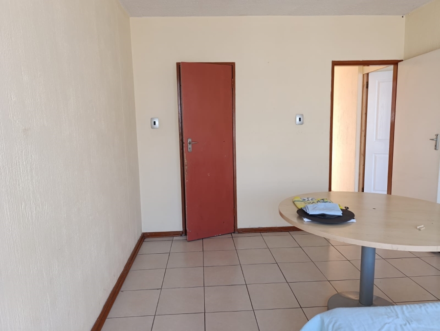 1 Bedroom Property for Sale in Sunnyside Gauteng