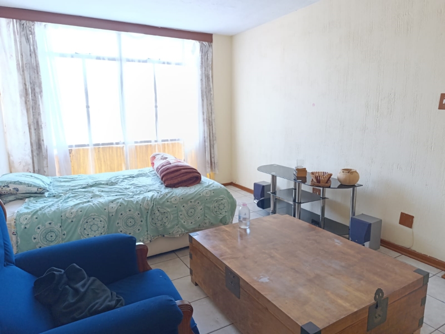1 Bedroom Property for Sale in Sunnyside Gauteng