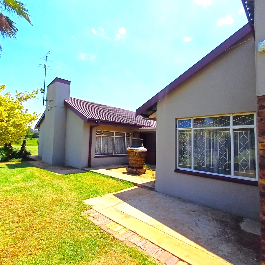 4 Bedroom Property for Sale in Homelands Gauteng