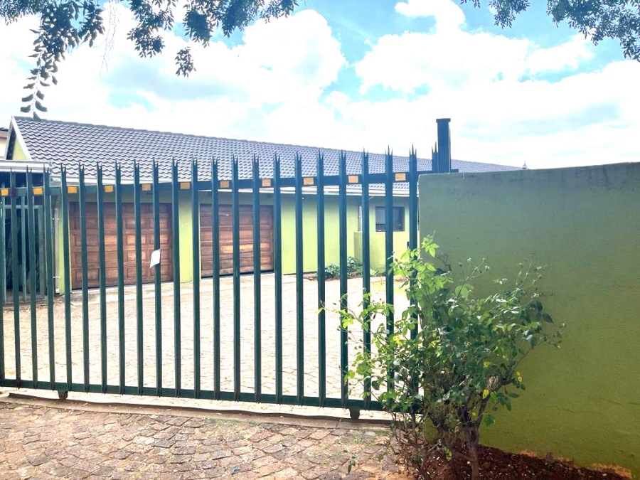4 Bedroom Property for Sale in Arcon Park Gauteng