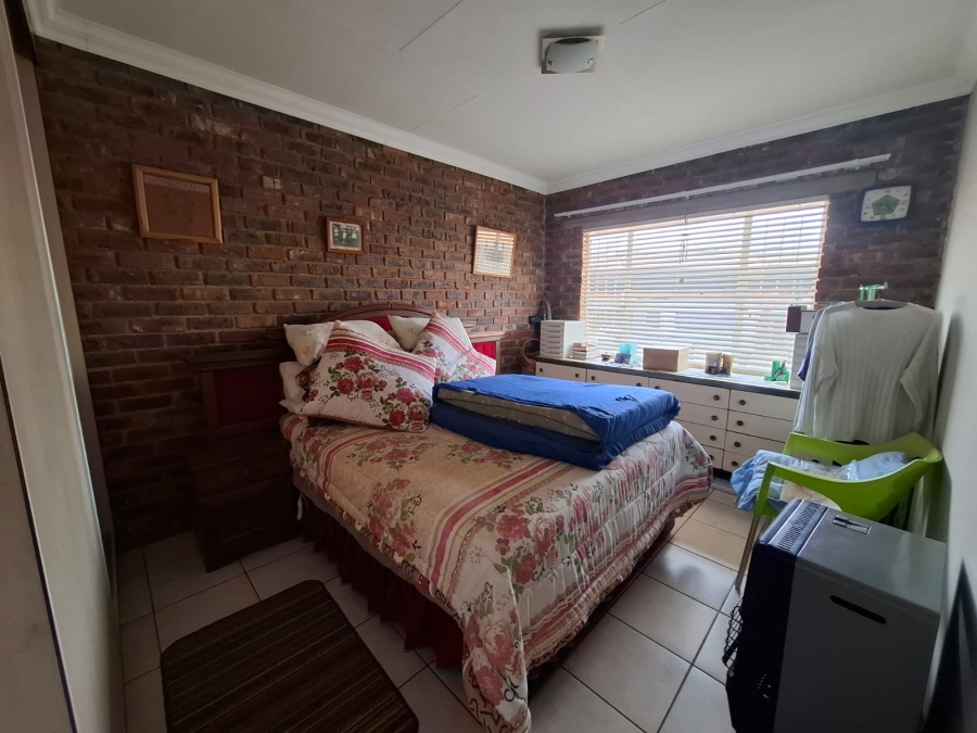 2 Bedroom Property for Sale in Riversdale Gauteng