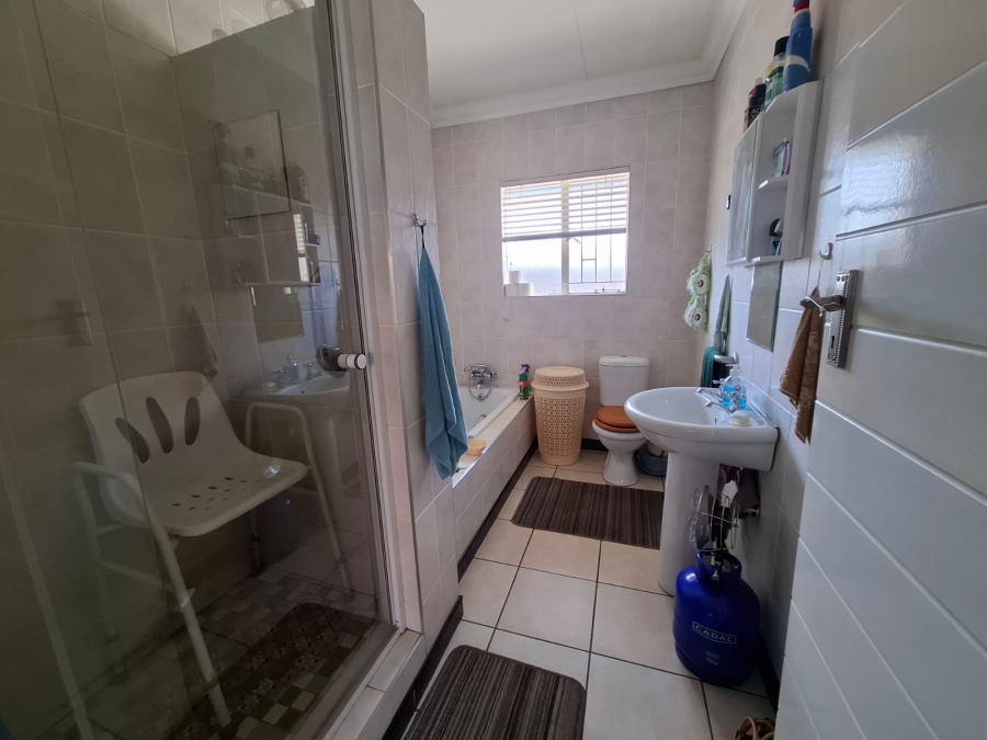 2 Bedroom Property for Sale in Riversdale Gauteng