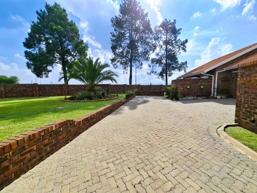 2 Bedroom Property for Sale in Riversdale Gauteng