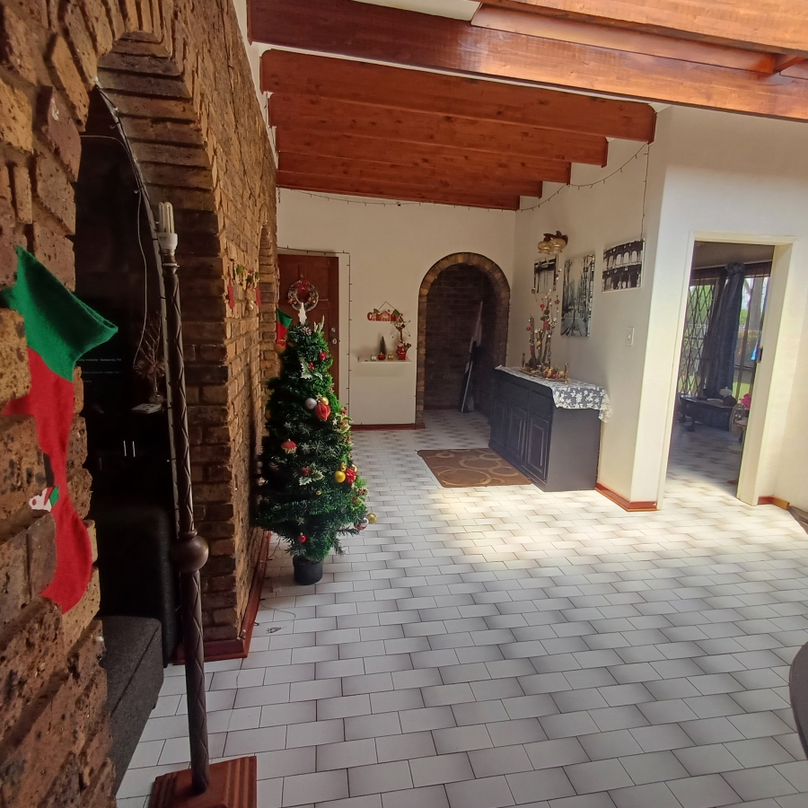 4 Bedroom Property for Sale in Meyerton Central Gauteng