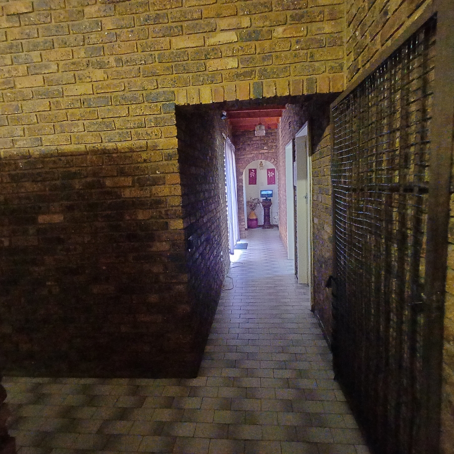 4 Bedroom Property for Sale in Meyerton Central Gauteng