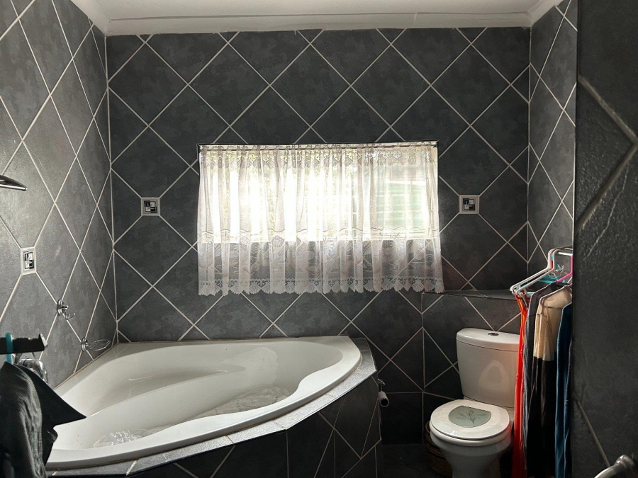 3 Bedroom Property for Sale in Van Riebeeck Park Gauteng