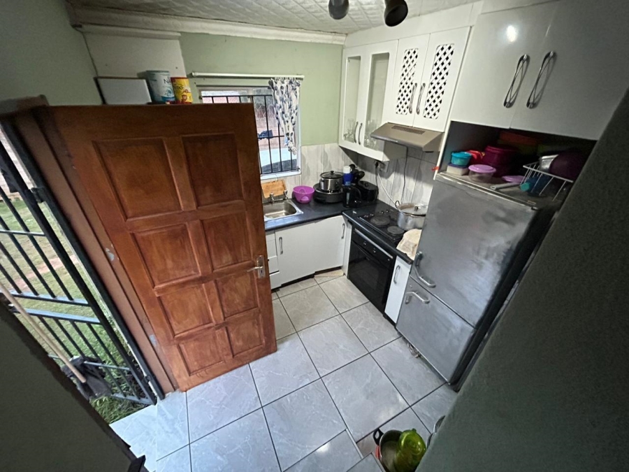 3 Bedroom Property for Sale in Clayville Gauteng