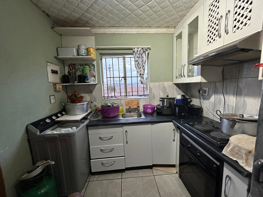 3 Bedroom Property for Sale in Clayville Gauteng