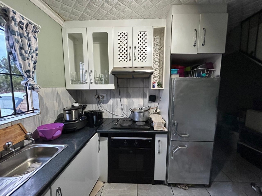 3 Bedroom Property for Sale in Clayville Gauteng