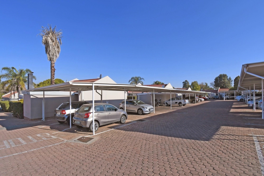 2 Bedroom Property for Sale in Fourways Gauteng