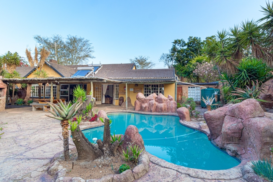 17 Bedroom Property for Sale in Fourways Gauteng
