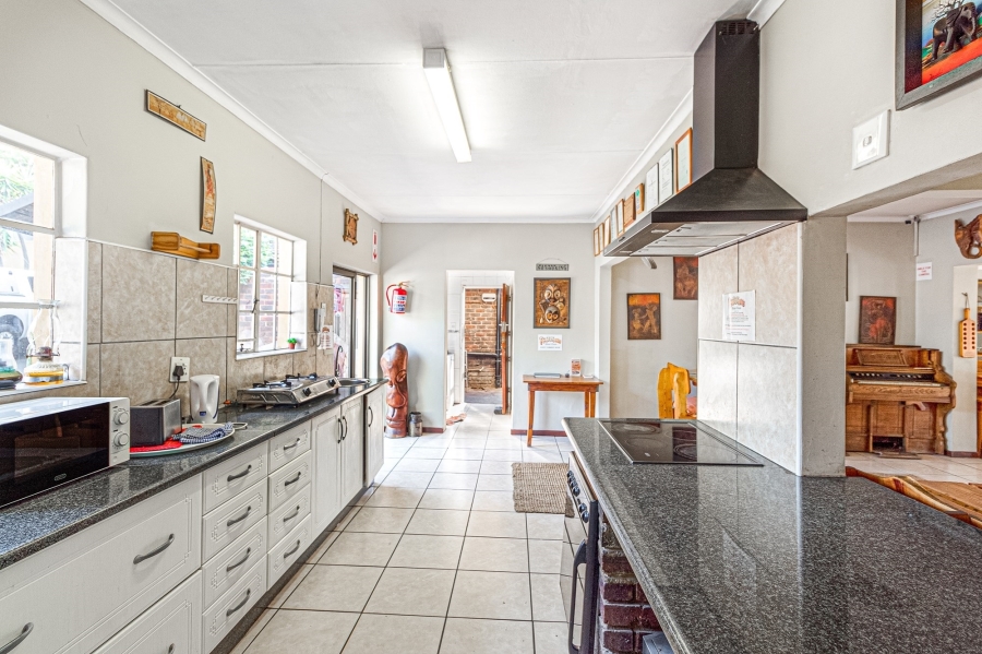 17 Bedroom Property for Sale in Fourways Gauteng