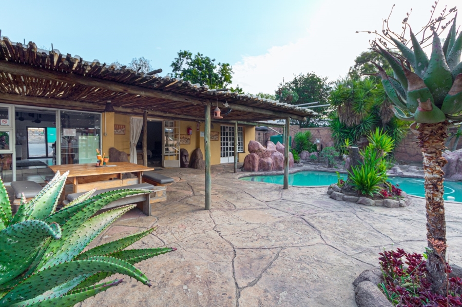 17 Bedroom Property for Sale in Fourways Gauteng