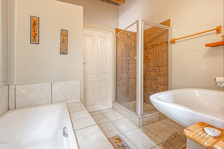 17 Bedroom Property for Sale in Fourways Gauteng