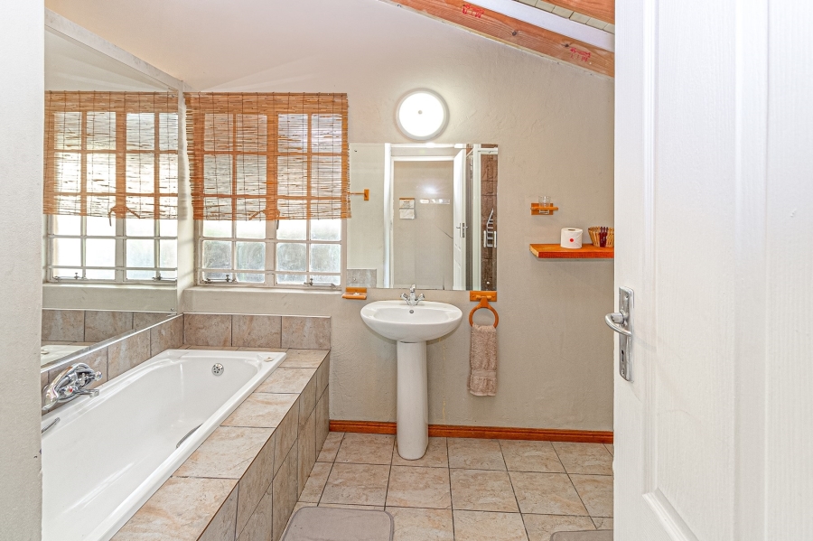 17 Bedroom Property for Sale in Fourways Gauteng