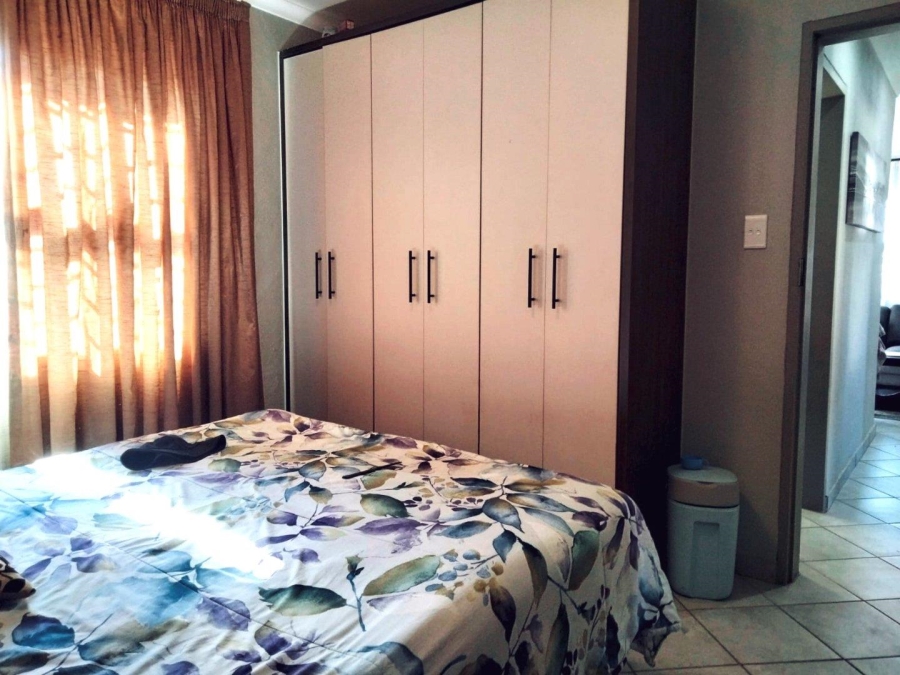 To Let 3 Bedroom Property for Rent in Lotus Gardens Gauteng