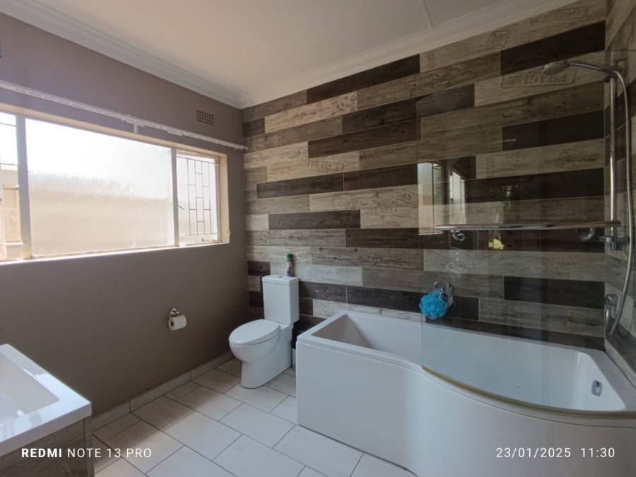 3 Bedroom Property for Sale in Alberante Gauteng