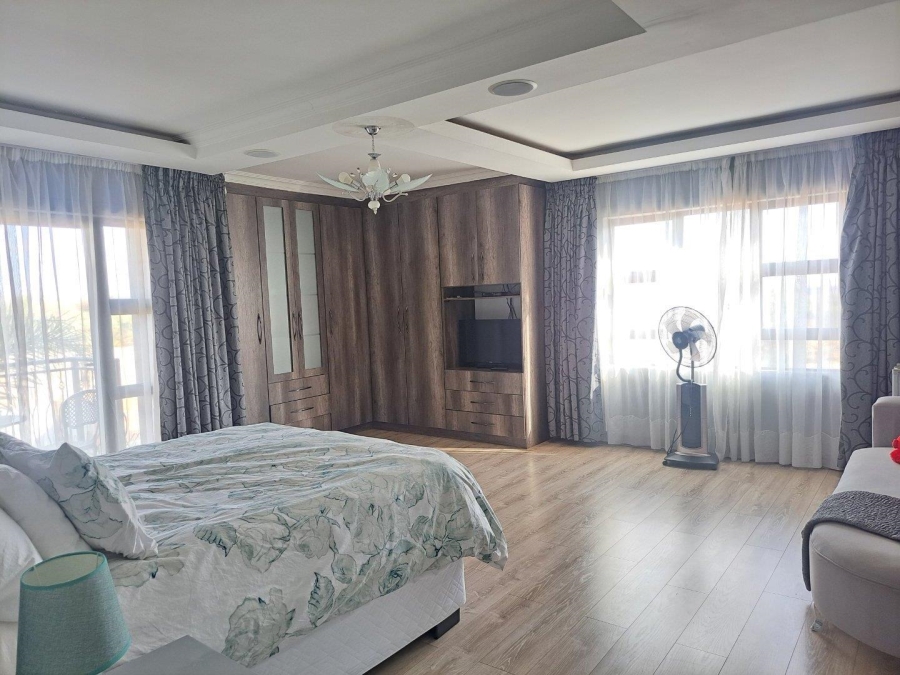 5 Bedroom Property for Sale in Rietvlei View Gauteng