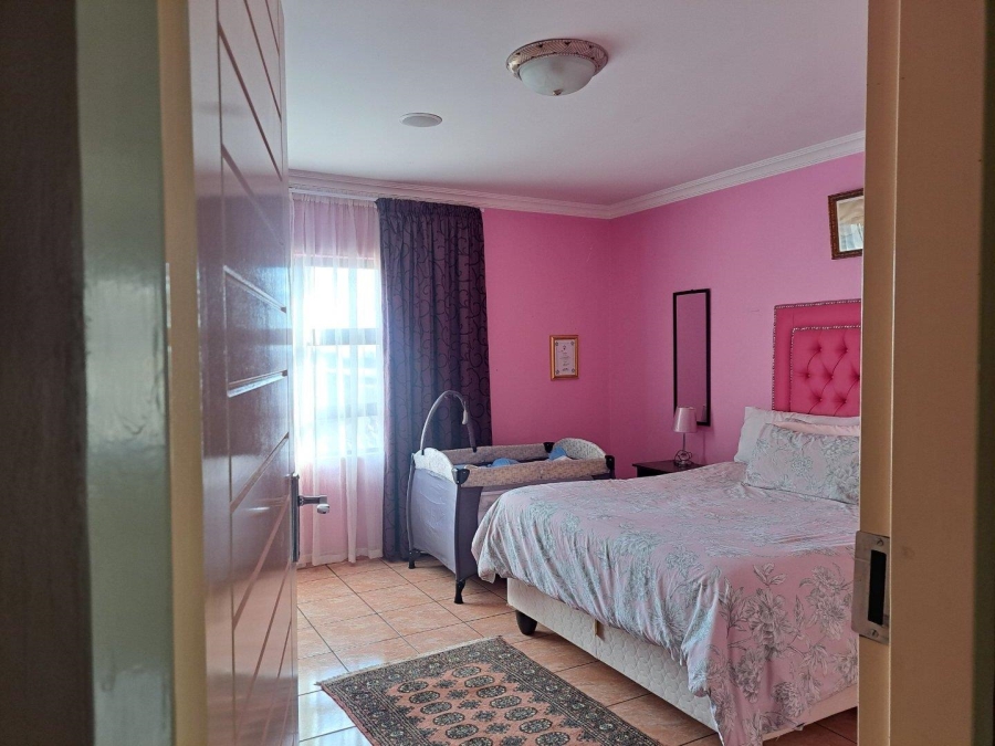5 Bedroom Property for Sale in Rietvlei View Gauteng