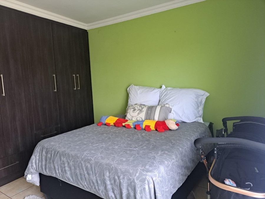 5 Bedroom Property for Sale in Rietvlei View Gauteng