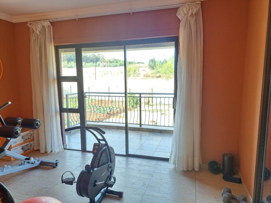5 Bedroom Property for Sale in Rietvlei View Gauteng
