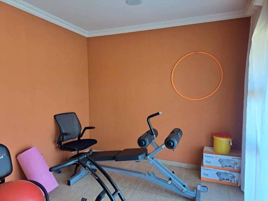 5 Bedroom Property for Sale in Rietvlei View Gauteng