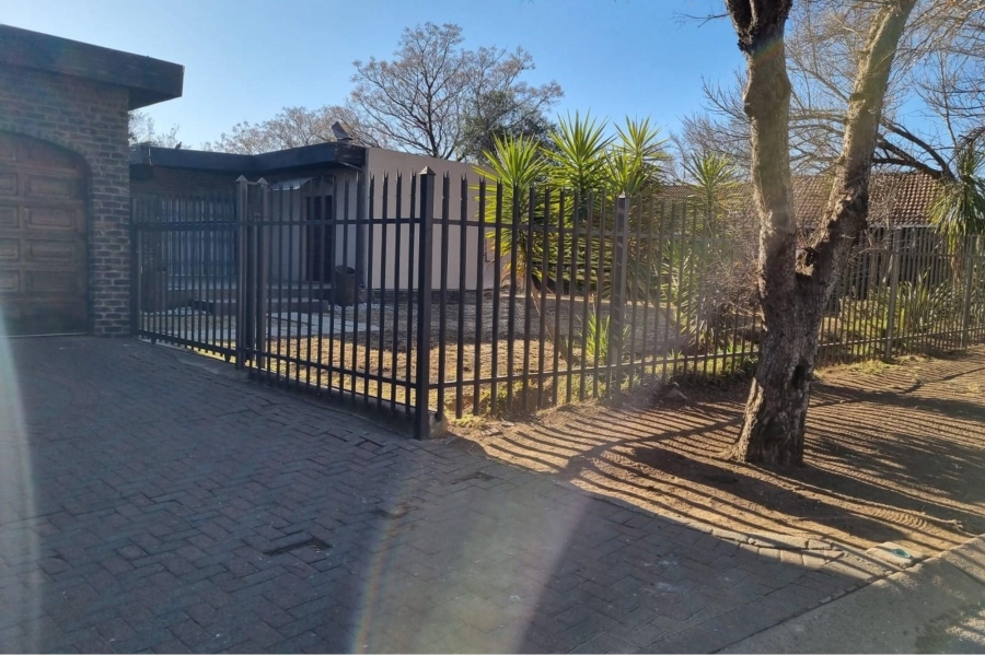 4 Bedroom Property for Sale in Sharon Park Gauteng
