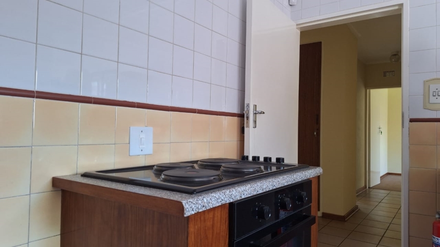 3 Bedroom Property for Sale in Bonaero Park Gauteng