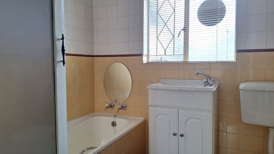 3 Bedroom Property for Sale in Bonaero Park Gauteng
