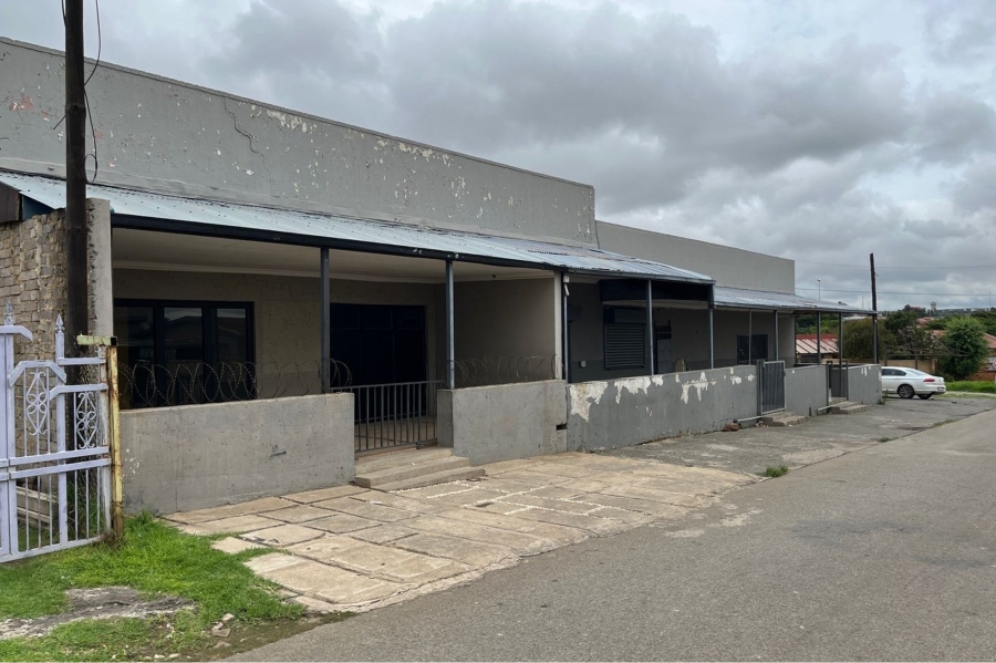 To Let commercial Property for Rent in Senaoane Gauteng