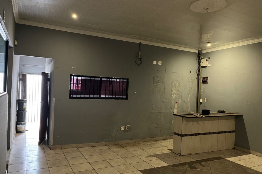 To Let commercial Property for Rent in Senaoane Gauteng