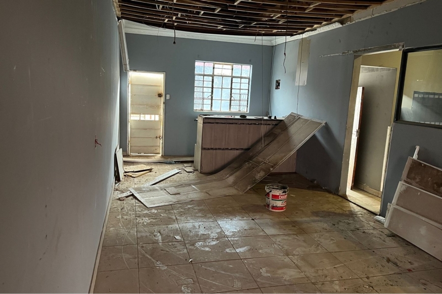 To Let commercial Property for Rent in Senaoane Gauteng