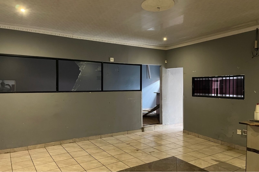 To Let commercial Property for Rent in Senaoane Gauteng