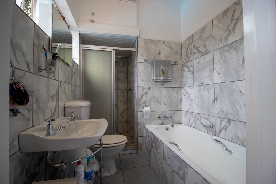 3 Bedroom Property for Sale in Die Wilgers Gauteng