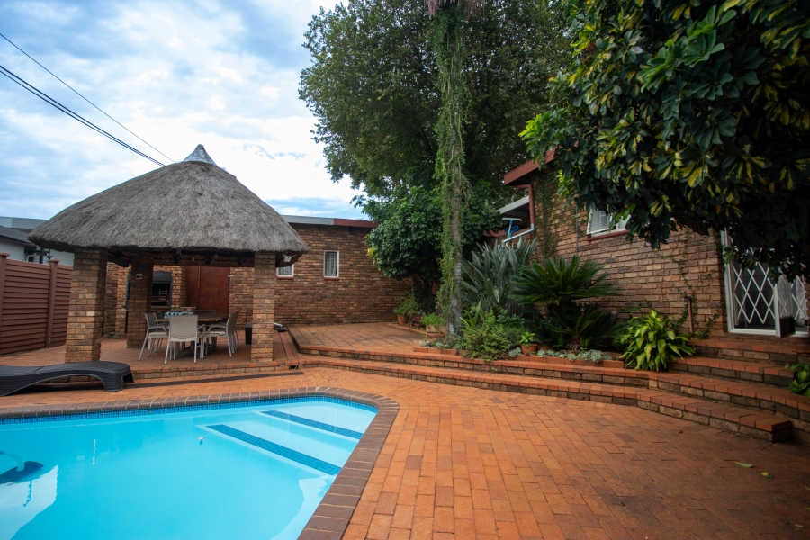 3 Bedroom Property for Sale in Die Wilgers Gauteng