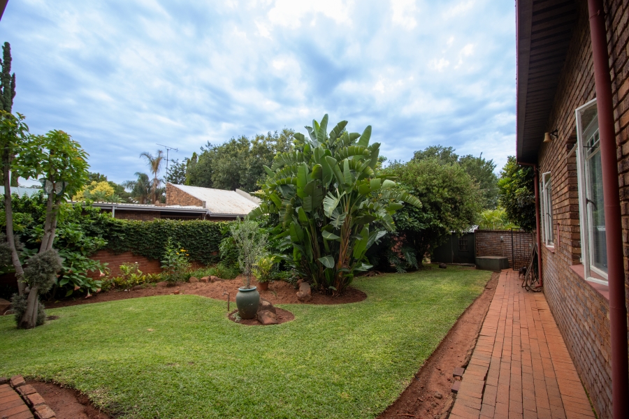 3 Bedroom Property for Sale in Die Wilgers Gauteng