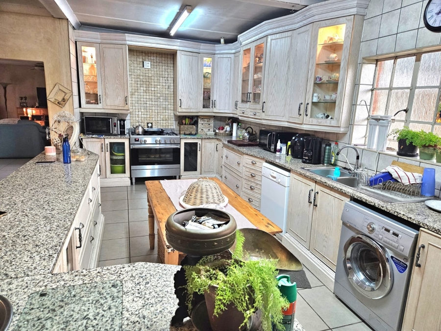 4 Bedroom Property for Sale in Casseldale Gauteng