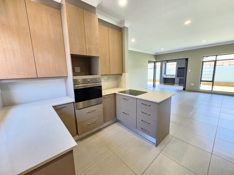 3 Bedroom Property for Sale in Waterkloof Marina Retirement Estate Gauteng