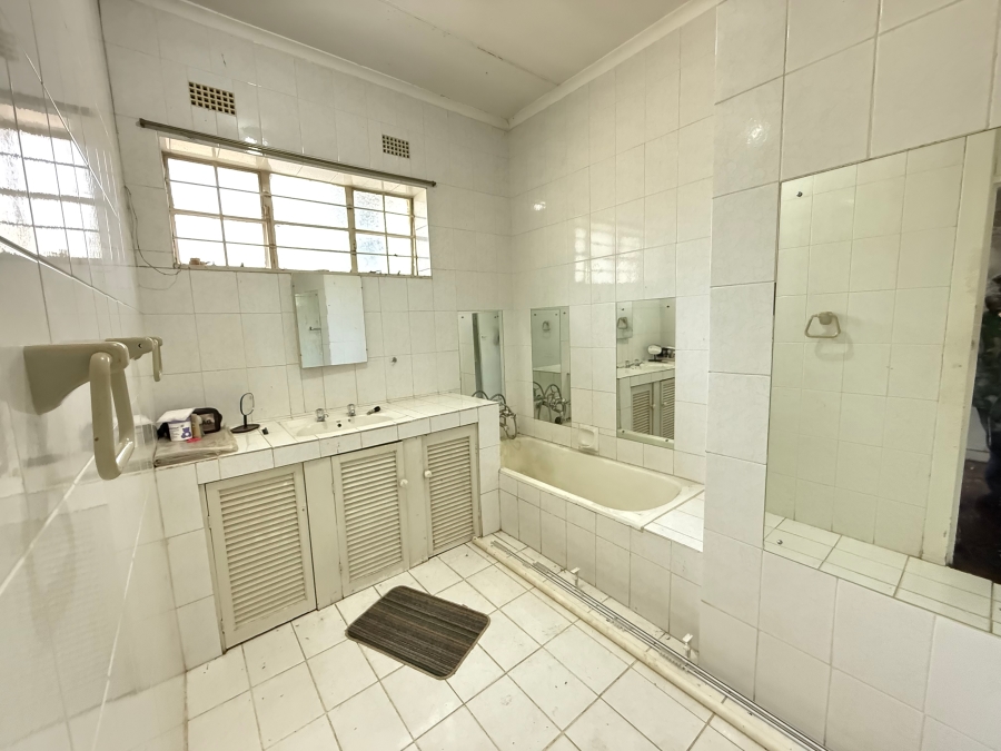4 Bedroom Property for Sale in Observatory Gauteng