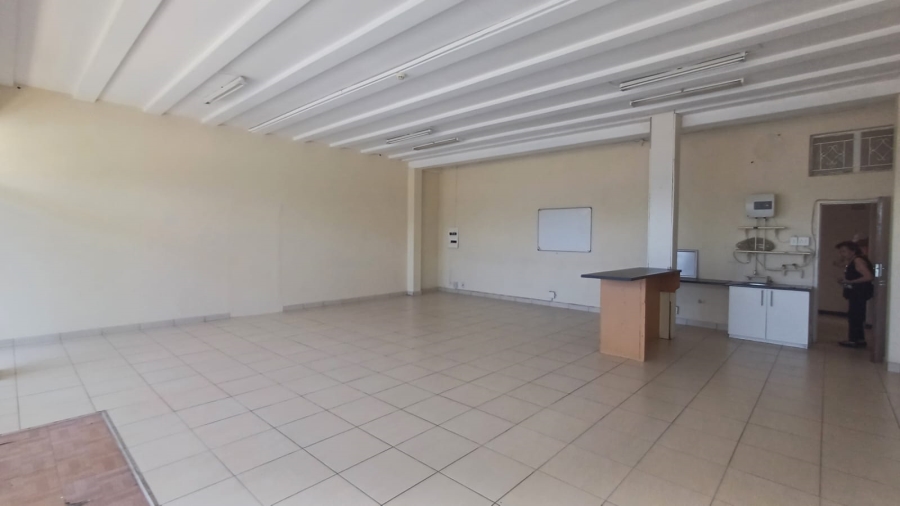 To Let commercial Property for Rent in Oakdene Gauteng