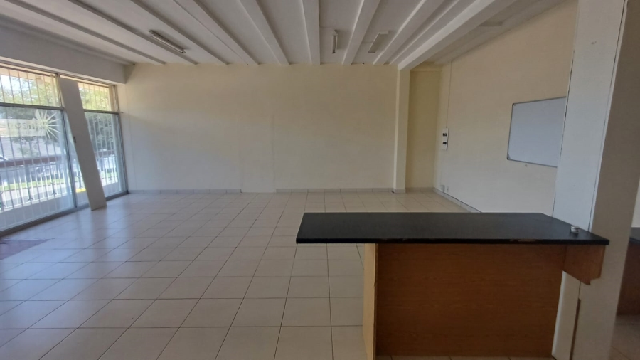 To Let commercial Property for Rent in Oakdene Gauteng