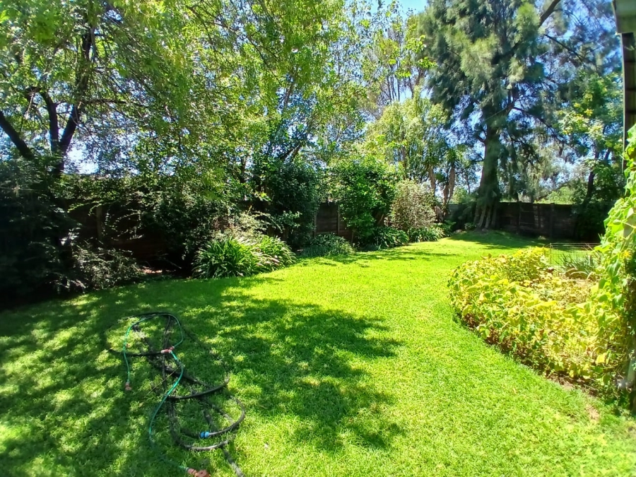 3 Bedroom Property for Sale in Kookrus Gauteng