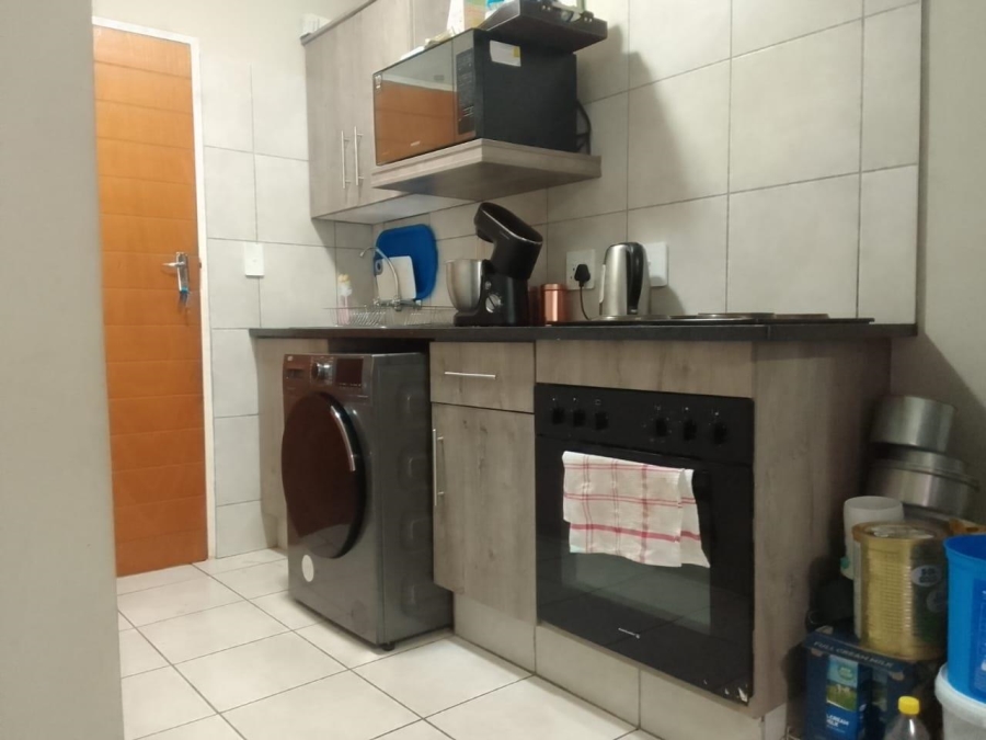 2 Bedroom Property for Sale in Elandspoort Gauteng