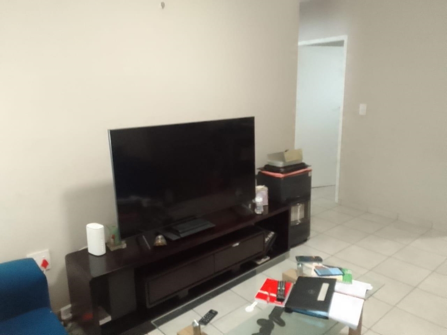 2 Bedroom Property for Sale in Elandspoort Gauteng