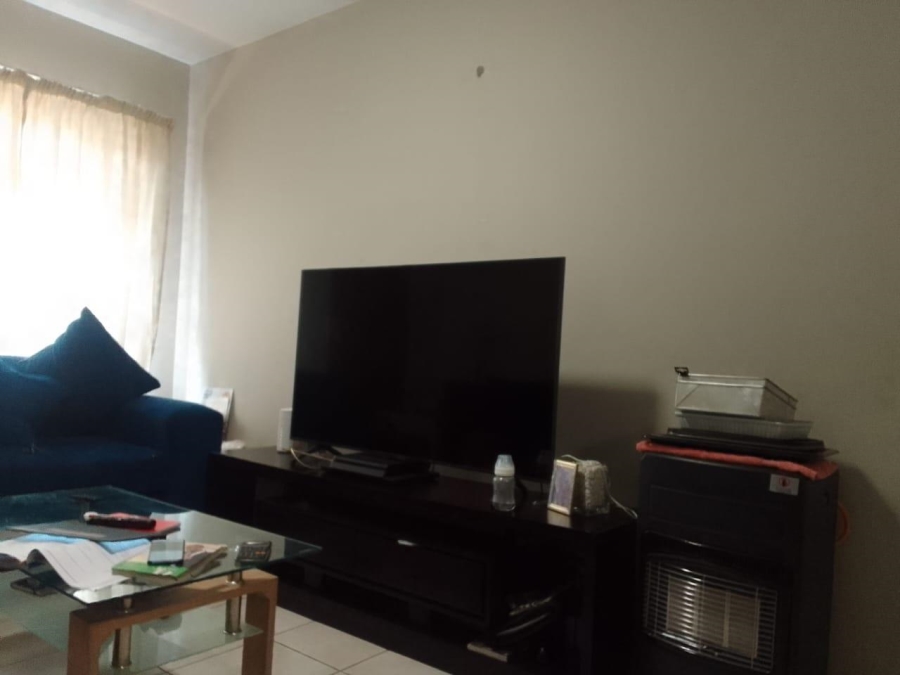 2 Bedroom Property for Sale in Elandspoort Gauteng