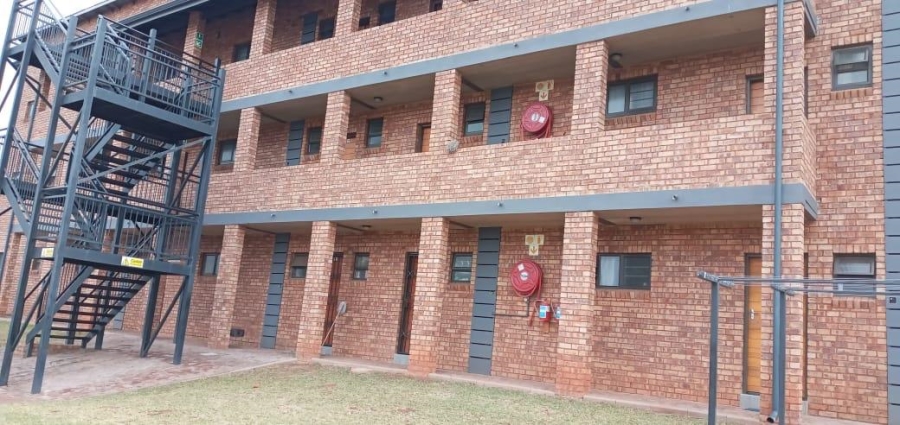2 Bedroom Property for Sale in Elandspoort Gauteng